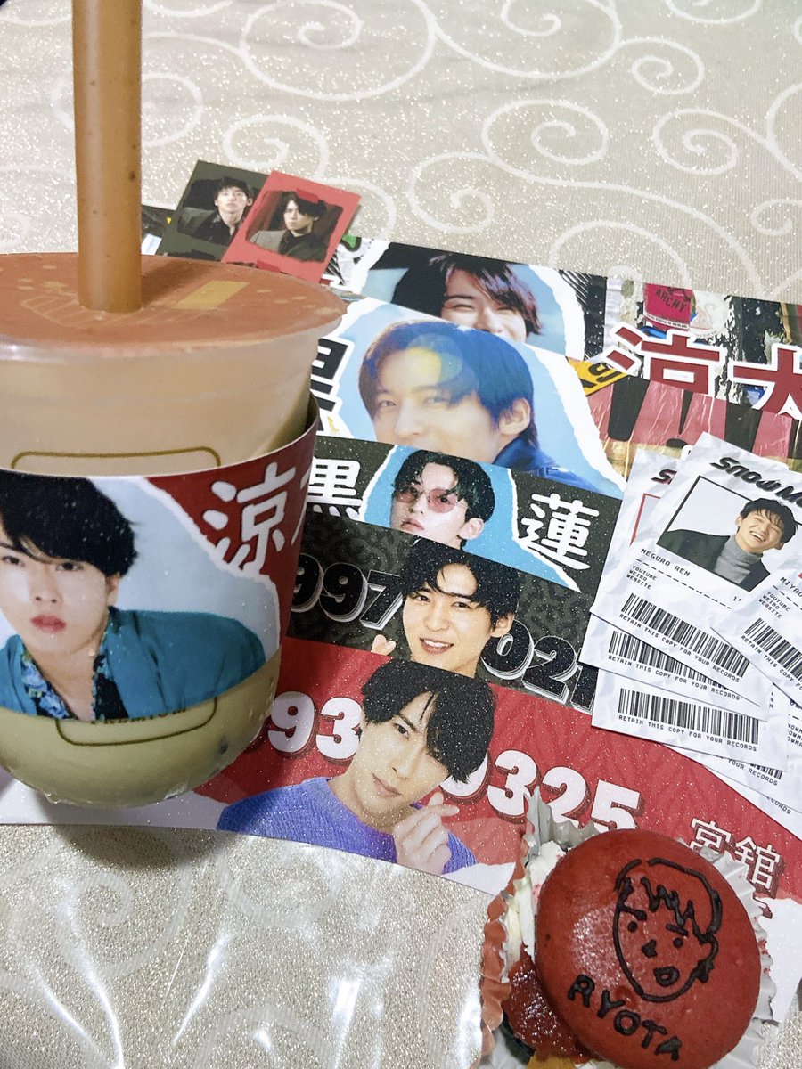 belated hbd !!! ❤️🖤
(sensya na sa angle uhaw na ko😭)

and with these, nacelebrate na lahat ng members. happy sana sila chz

thank you <a href="/jcupph/">Cups for JPOP🍻🥤</a> !!! 🌹