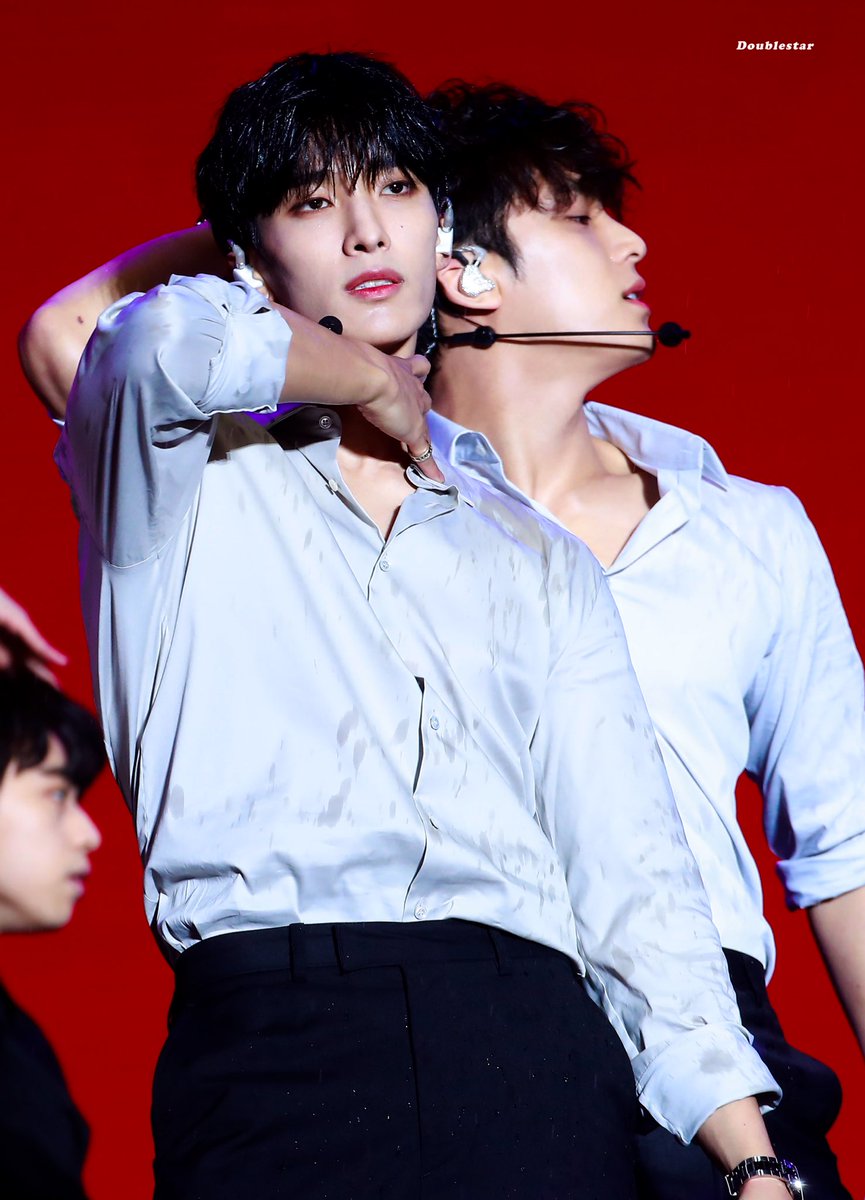 ๐ฟ๐ค๐ช๐๐ก๐๐จ๐ฉ๐๐ง ๋๋ธ์คํ tweet media