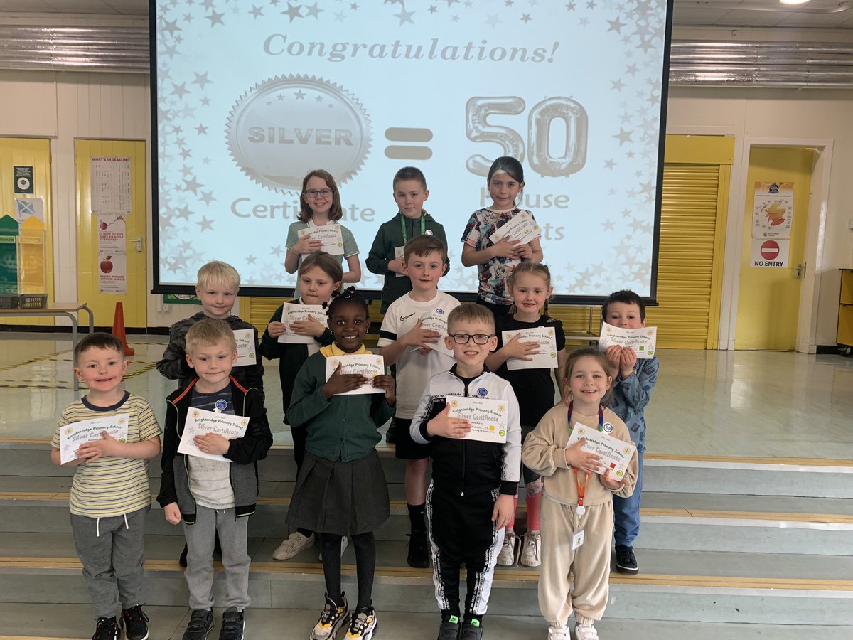 KnightsridgePr1's tweet photo. Very proud of our Silver Certificate recipients this week at @KnightsridgePr1 All working towards developing the 4 capacities & living our school values. Congratulations to you all! #KPSValues #Kindness #Perseverance #Success ππ»ππ»ππππ https://t.co/QFOzN3gVZ0
