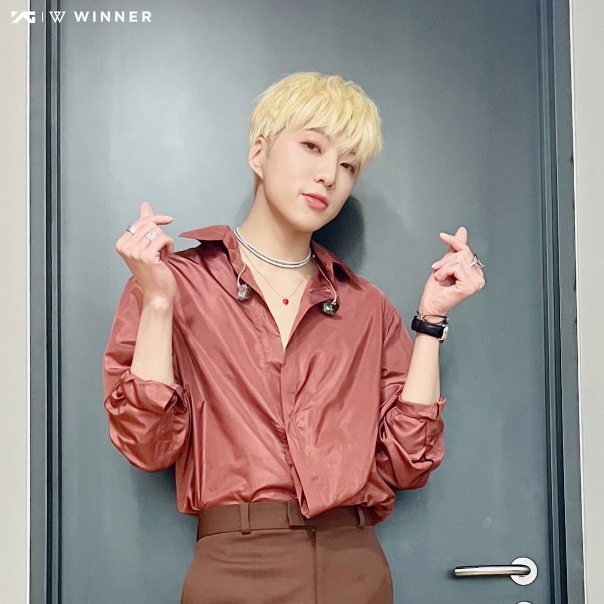 yginnercircle's tweet image. #THANKUINNERCIRCLE

처음부터 끝까지
시선을 뗄 수 없는
승윤이의 무대
함께해 주셔서 감사합니다 💙

#강승윤 #KANGSEUNGYOON #YOON
#BORNTOLOVEYOU #WINNER #위너