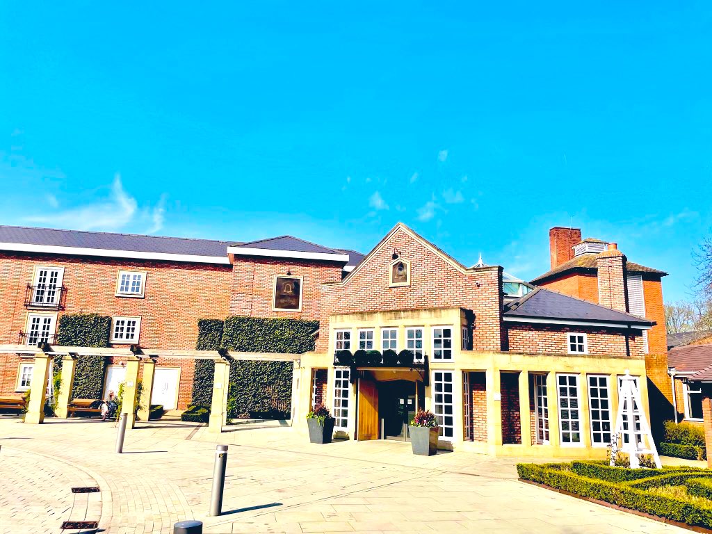 abstract_news's tweet image. What an amazing day ☀️ We loved
working with the fab #DSA team celebrating the hardworking &amp;amp; inspirational Stars of Direct selling. Such a beautiful day for fun in the sun
@TheBelfryHotel #Awards #LiveEvent
#celebration #Eventprofs 🏆 ⛳️ 🎉