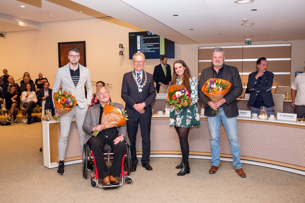 aovpurmerend's tweet photo. Woensdag 23 mrt 2022. Beëdiging nieuwe Raadsleden - Commissie &amp; College. AOV Purmerend-Beemster is er klaar voor. Henk Grader🎩 https://t.co/juDw549knR