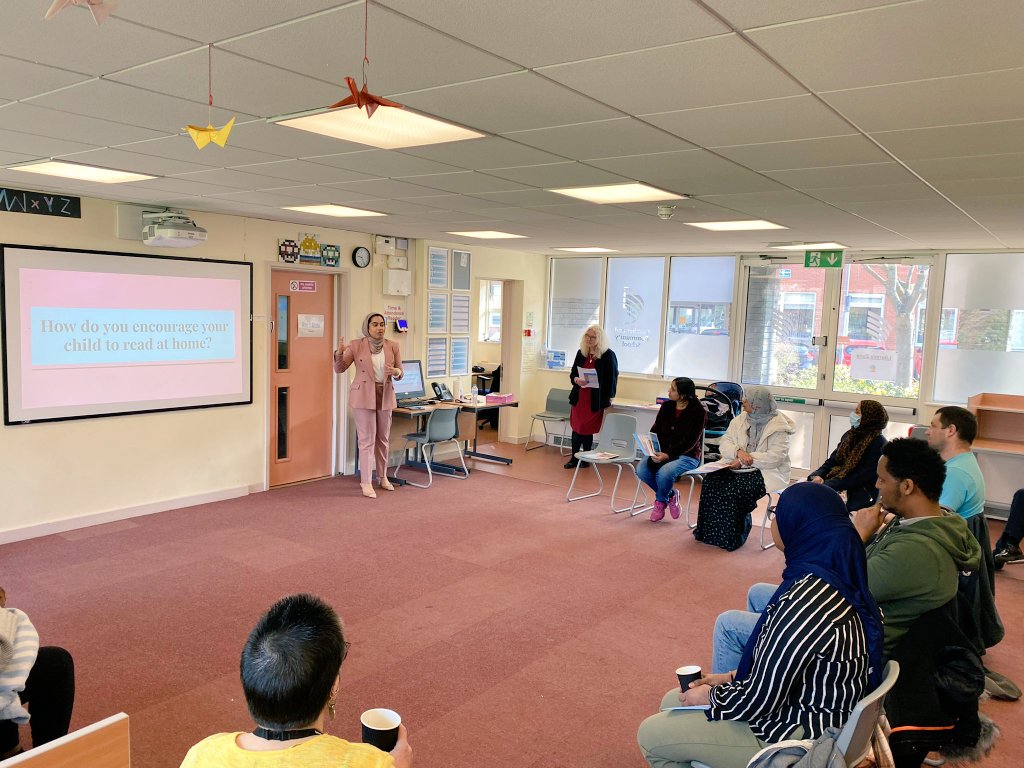 YusufMehak's tweet photo. Did you know children reading 20 minutes a day can expose them to 1.8 million words a year? ����

During our parent and coffee session, we discussed ways to 'encourage our students to read at home.' 

Take a sneak peek at the reading logs we designed for protected reading time... https://t.co/f1F9FFAq6V
