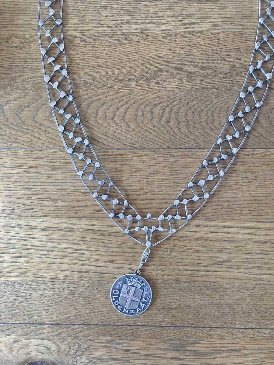 Eerst naar de opening van het #bowlstoernooi in <a href="/StadOldenzaal/">Gemeente Oldenzaal</a> in samenwerking met @SONS_Twente2022 en daarna <a href="/PGWelman/">Patrick Welman</a> vervangen bij een felicitatie 65-jarig huwelijk. En dat is nog maar het ochtendprogramma. #leuk