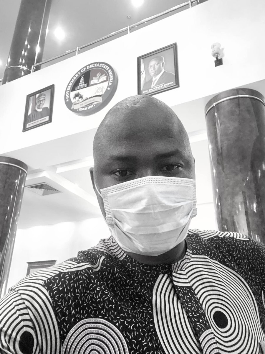 ossaiovie's tweet photo. How much do you need for the weekend? Be reasonable, myself or someone might come through for you.
RT and Drop your details.

Happy weekend to you all https://t.co/dMzZ4Bo3i8