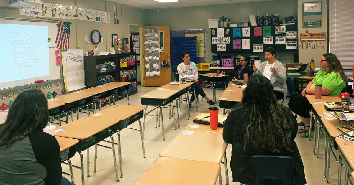 TadmoreES's tweet photo. We are grateful for days where our teachers become learners too! Teacher leaders facilitated discussion about the benefits and power of interactive read alouds. #professionaldevelopment #TESpride https://t.co/SAlreDHQne