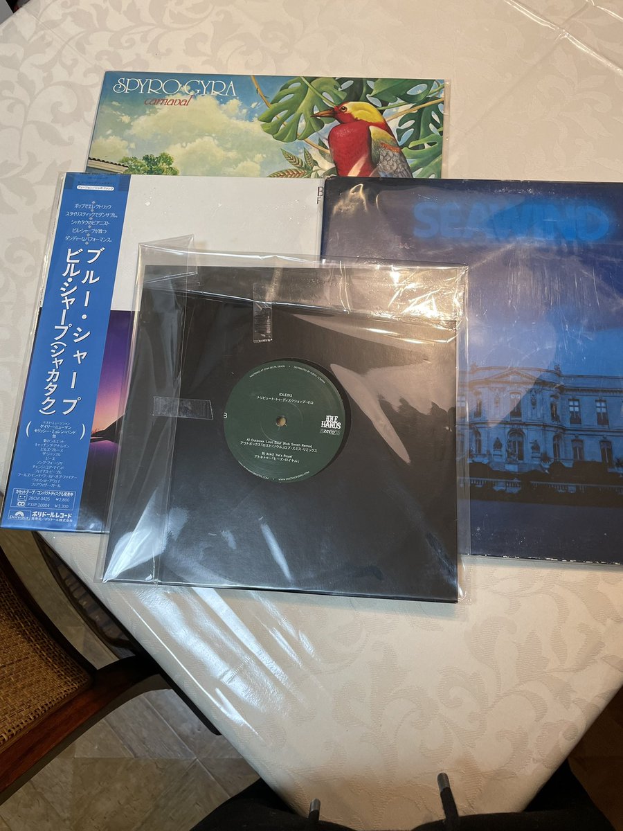 hyper_gravity's tweet photo. 今日の救出品

#seawind #spyrogyra #billsharpe #discshopzero https://t.co/jAaGQo3n3V