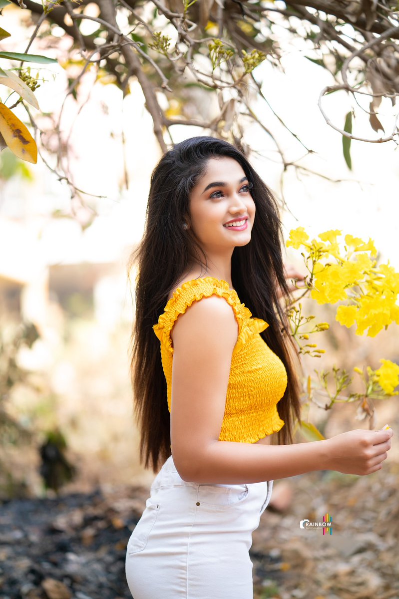 Reeshmananaiah's tweet photo. 💛 https://t.co/ZPRg9nrjsX