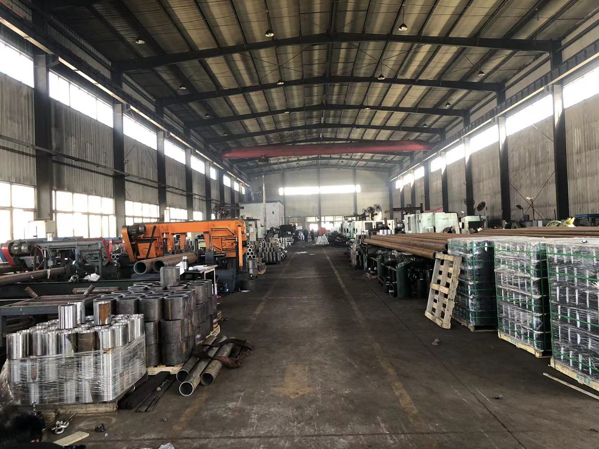 trespco's tweet photo. Fabricación de #couplings para tuberías #API5CT, todos los grados, incluyendo conexiones premium, #casing #tubing #vit #slottedliner #conductorpipe #carbonsteelpipe #seamless #fabrica #shipping info@trespco.com - https://t.co/pa4qjGsqkh https://t.co/UAzZt0YEtO