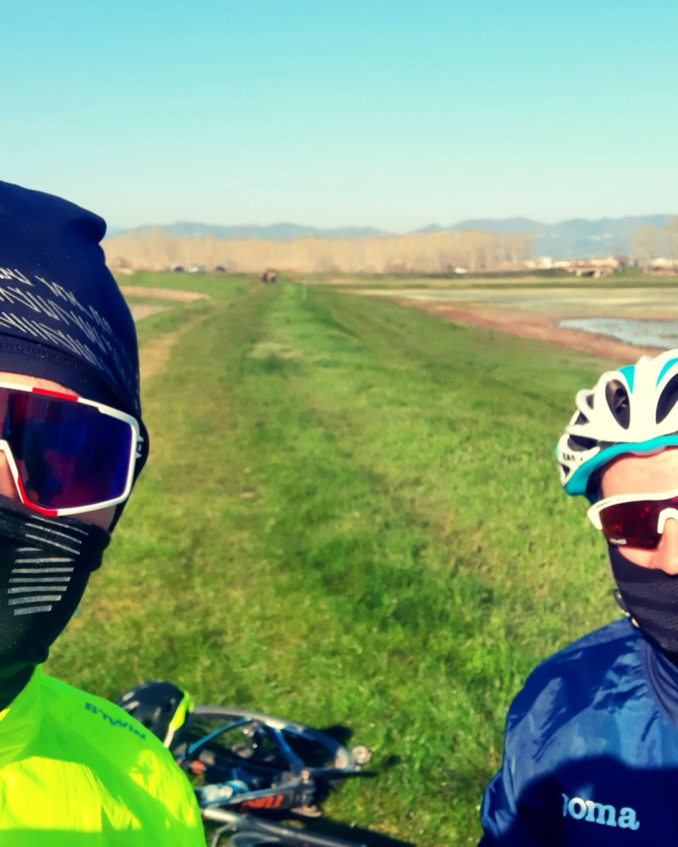 PierattiniGiac's tweet photo. 21 marzo 2022
#paduledifucecchio #mtb &amp; #kitesurf #Evento #straordinario #padule #oasinaturale #zonaumida #Toscana #Tuscany #mmplf #MountainBiking #Mountainbike #cycling #cyclinglife #cyclinglove #cyclingphotos #bike #bikelife #bikelove #bikephotos #adventuretime #nature #sport https://t.co/4Y0KQOlZCa