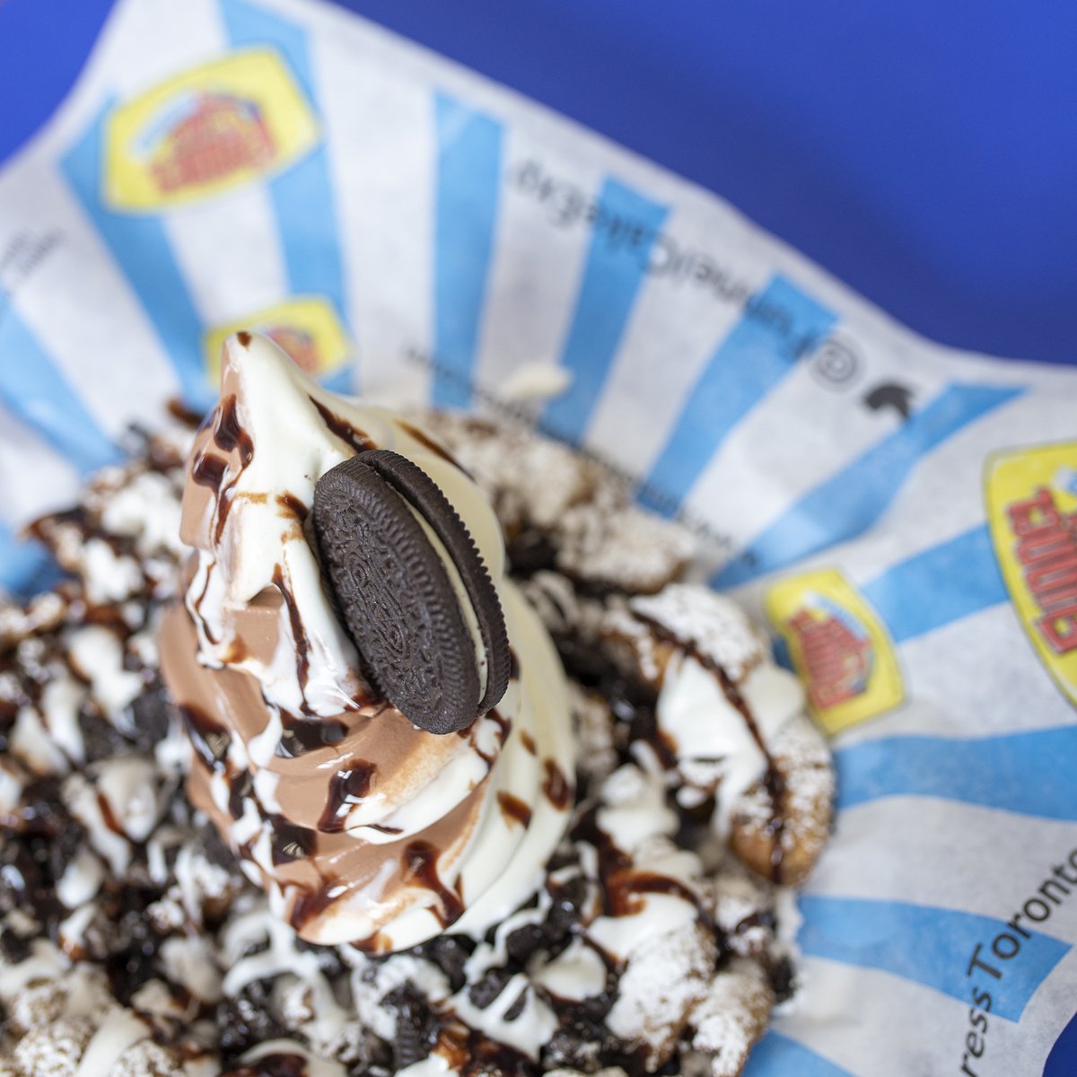Our most popular Festival Funnel Cake! Oreo Funnel Cake 🤤🍴
▪️
▪️
▪️
▪️
▪️
▪️
#toronto_insta #torontolife #catering #GTA #toronto #foodtruck #party #summer #foodtruck #funnelcake #funnelcakeexpress #icecream #festival