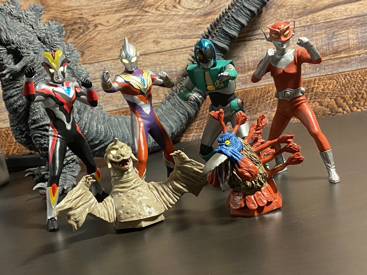 アルティメットルミナス #究極円谷怪獣博覧会 #モンパク まさか一日で