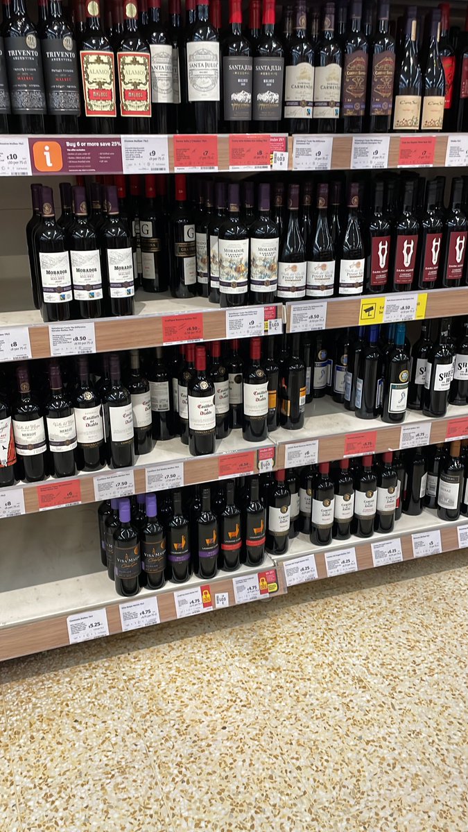 ShaunAshmore2's tweet image. Choices choices I don’t know 🤷🏼‍♂️ #helpmechoose 🍷🍷🍷