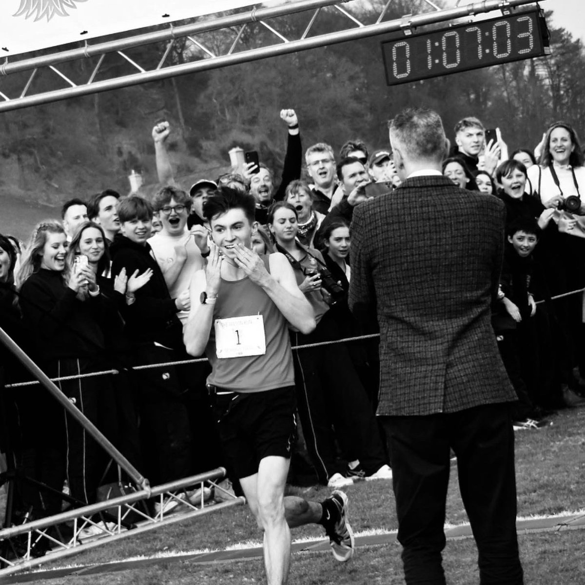 FraserSproul's tweet photo. 1:07:03 

Special day at my last Wilson run. 

@SedberghSchool @Sed_Sedgwick @inov_8 @NourishByJane https://t.co/jun8G8QQSD