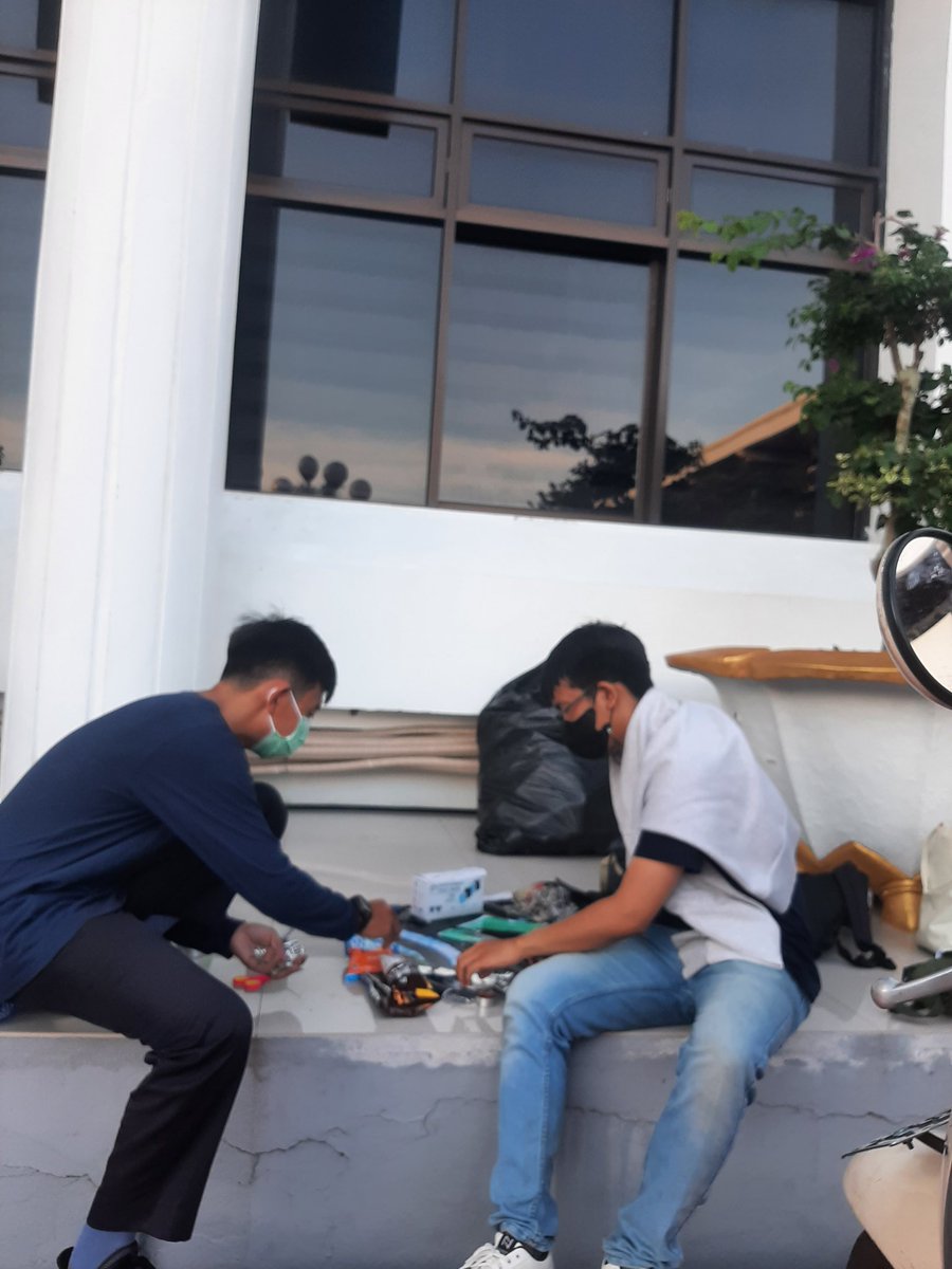 [ LIVE REPORT SWITCH OFF 2022 ] 

Persiapan Menuju SWITCH OFF 2022

#IniAksiku #ShapeOurFuture #TentukanMasaDepanKita
#EarthHour #EarthHourIndonesia2022 #Connect2Earth