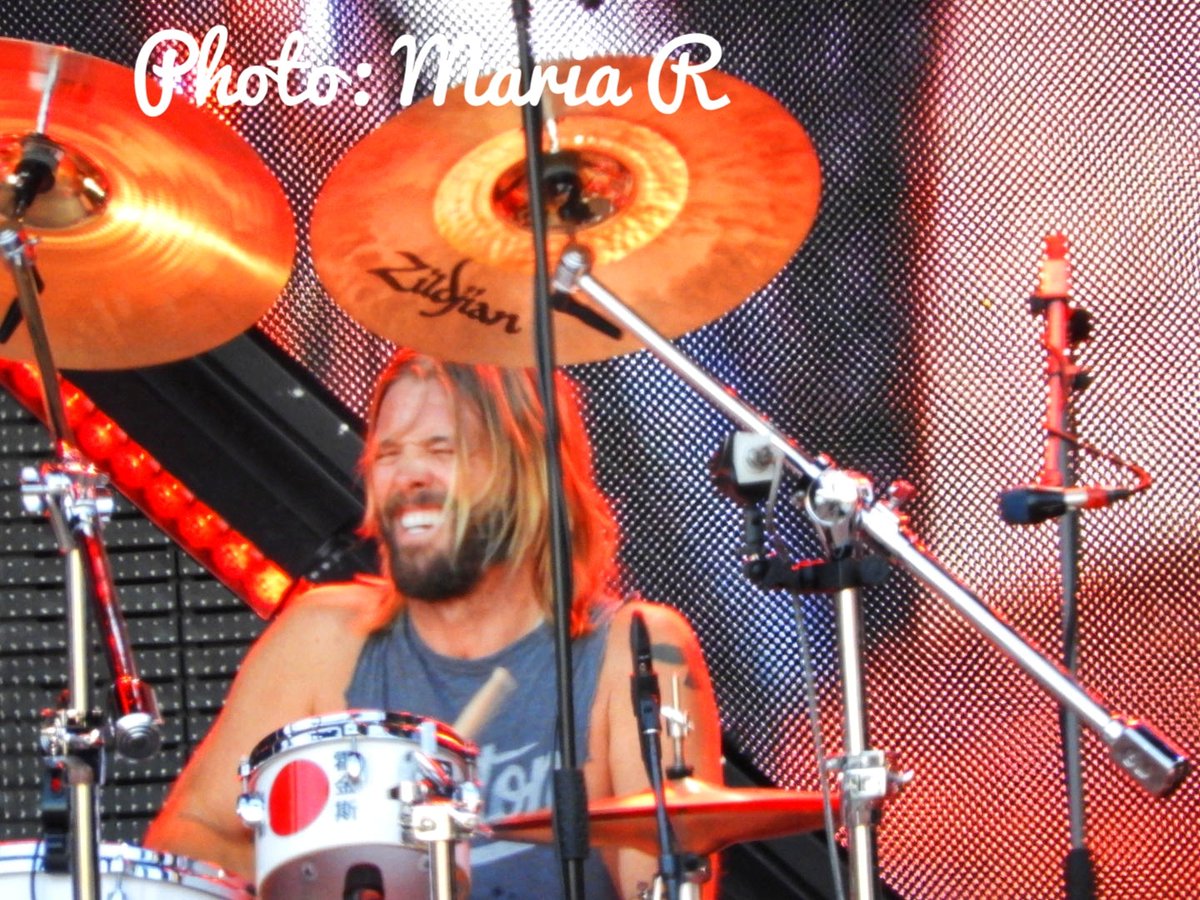 ialainen's tweet photo. Our thoughts go out to your family and friends!

R.I.P Taylor Hawkins 

#RIPTaylorHawkins #TaylorHawkins #taylorhawkins #TheFooFighters https://t.co/vGy9JYoNtI