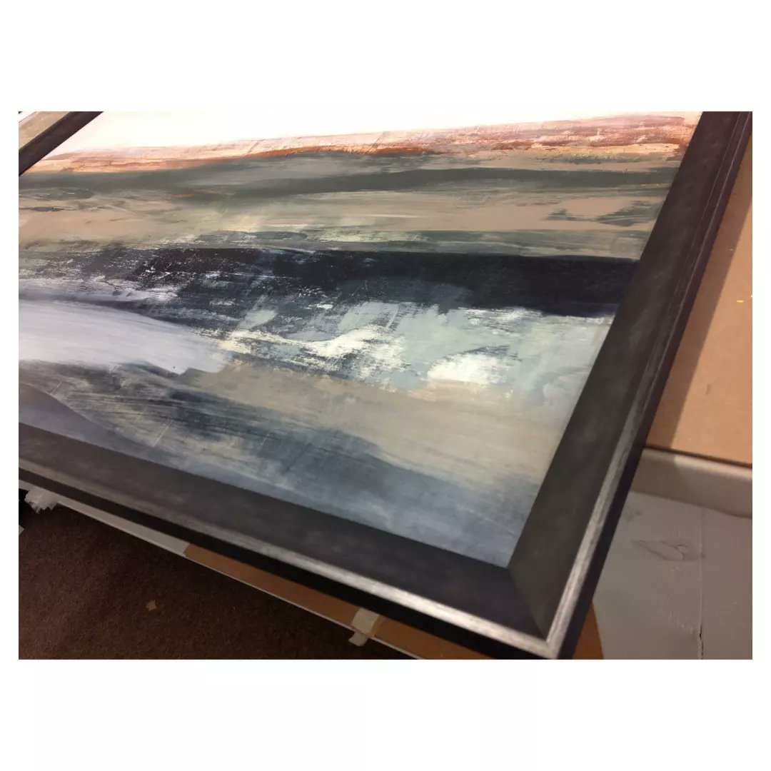 visitgallery27's tweet photo. An absolute pleasure to frame for the incredibly talented Eleanor Cunningham currently exhibiting at this weekend's @bordersartfair 

We matched some of Eleanor's work with @larsonjuhluk Senza range - a perfect match ❤️

#beautiful #framing https://t.co/qtZIi7hoLX