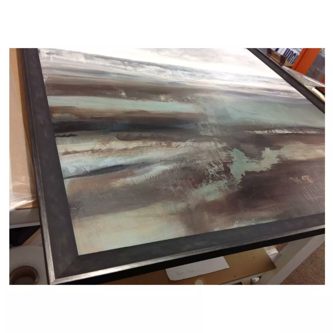 visitgallery27's tweet photo. An absolute pleasure to frame for the incredibly talented Eleanor Cunningham currently exhibiting at this weekend's @bordersartfair 

We matched some of Eleanor's work with @larsonjuhluk Senza range - a perfect match ❤️

#beautiful #framing https://t.co/qtZIi7hoLX