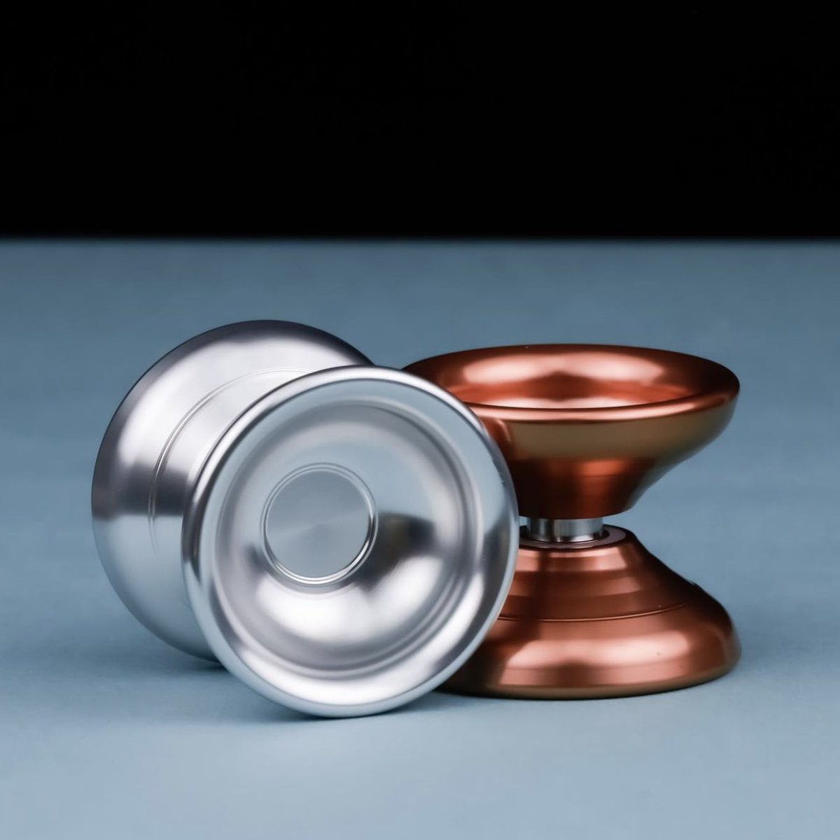 ThesisYoyos's tweet photo. 新製品:
Invictusです。 
6061モノメタル、
重さは66g、
直径56mm、
幅46mmです。

価格は$45です。 まもなく複数の店舗で発売される予定ですので、ご期待ください。

#ヨーヨー　#thesisyoyos https://t.co/pBmqApHOc6