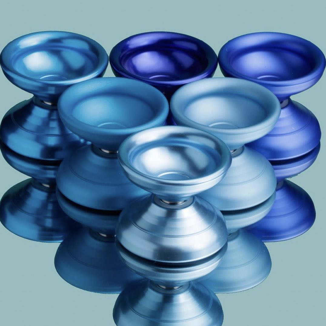 ThesisYoyos's tweet photo. Invictusの全てのカラーは ブラストあり と ブラスト無し、両方とも用意されています。

#ヨーヨー #thesisyoyos https://t.co/wgG2DgG0lJ