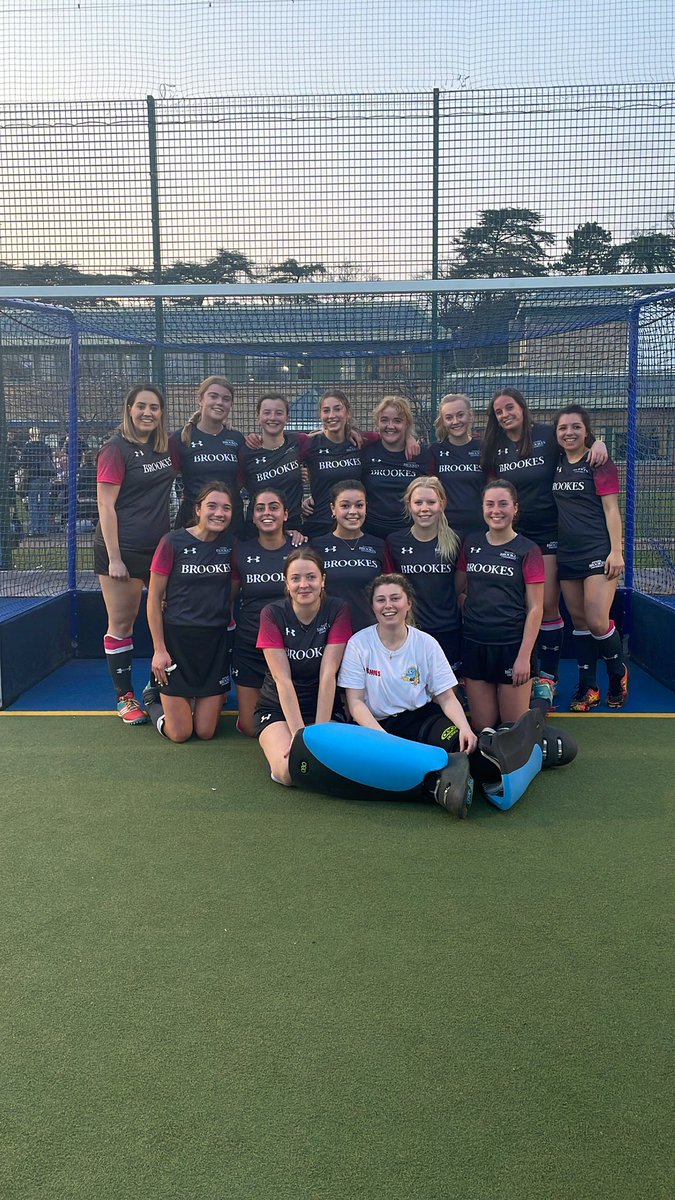The Ladies 5’s won the league this Wednesday to ears themselves a promotion!!! 🎉🏑