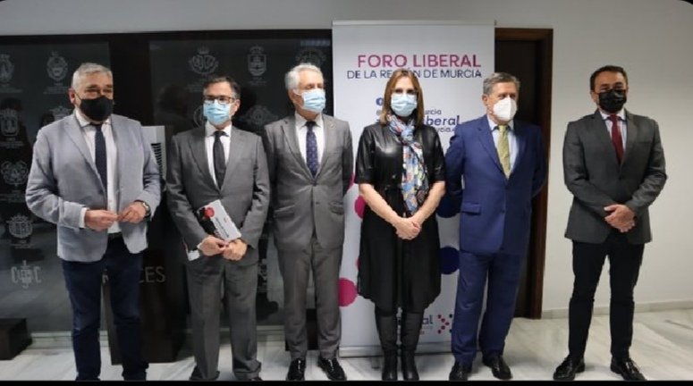 LiberalAlcanta's tweet photo. Los Concejales Liberales de #alcantarilla pudieron disfrutar del III #ForoLiberal, organizado por el @GPLiberalMurcia al cual asistieron personalidades como @ifranco, @Paco_Alvarez_G, @anslorente y miembros de y @gppmur 
Participaron Federico Trillo y el Coronel Alberto Gallego. https://t.co/5WlKWelln7