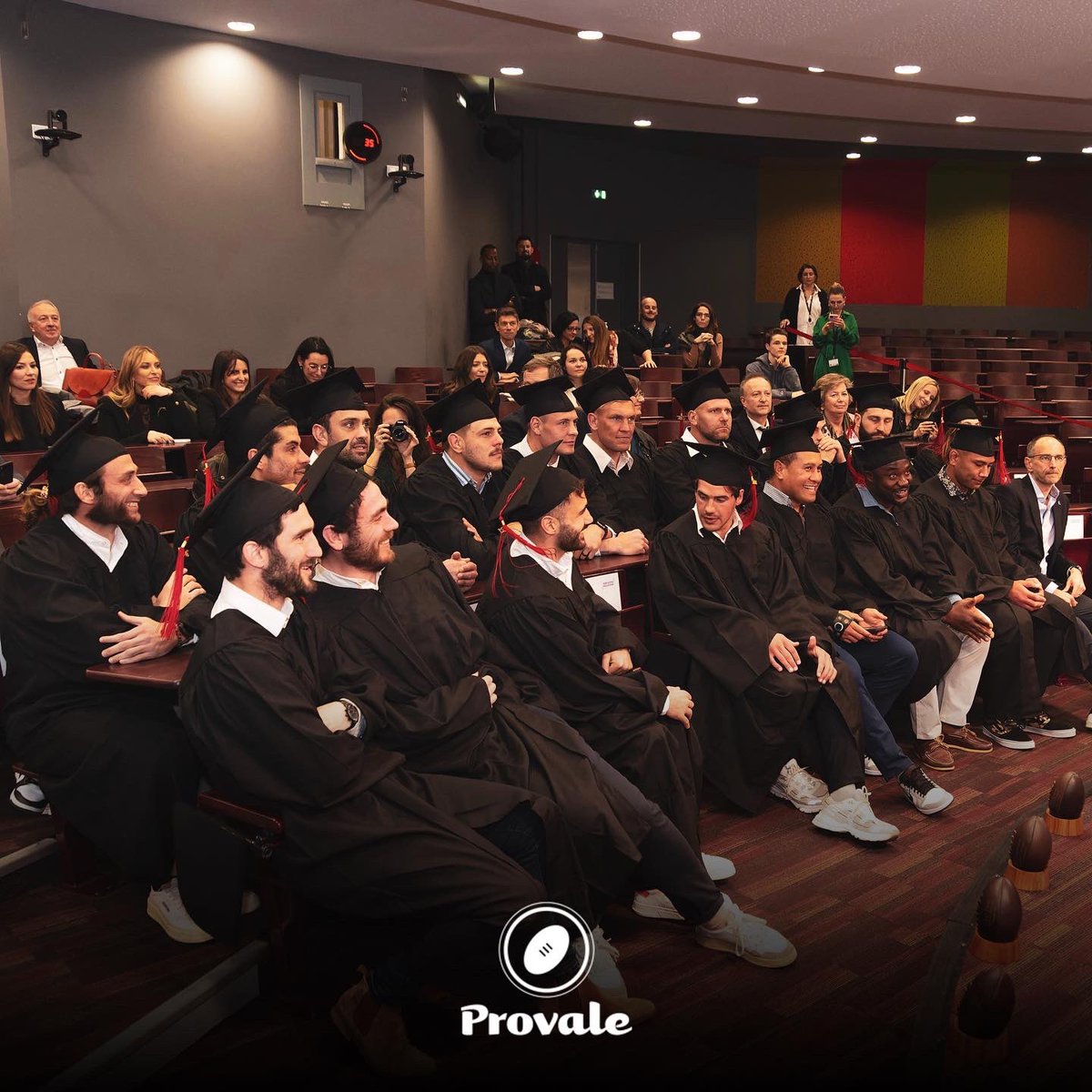 Cette semaine a eu lieu la remise de diplômes de la 5e promotion du programme Business Manager - Sportifs de Haut Niveau chez <a href="/tbs_education/">TBS Education</a> . 🎓

Félicitations à tous et à toutes ! 🔥 Plein de réussite pour vos projets. ✨