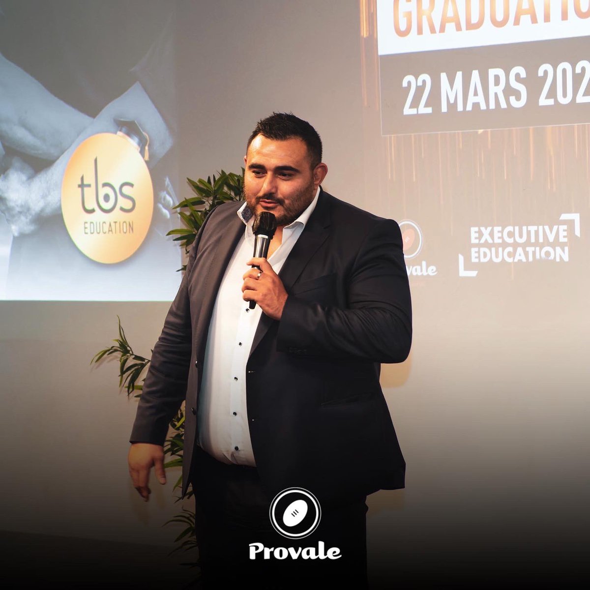 ProvaleRugby's tweet photo. Cette semaine a eu lieu la remise de diplômes de la 5e promotion du programme Business Manager - Sportifs de Haut Niveau chez @tbs_education . 🎓

Félicitations à tous et à toutes ! 🔥 Plein de réussite pour vos projets. ✨ https://t.co/a5Cw7GKCXL