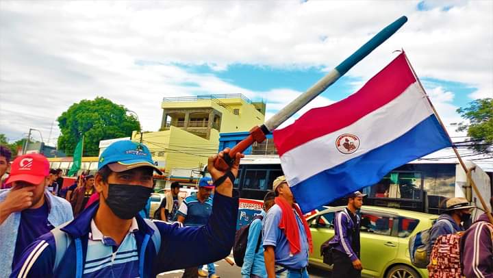 FNCParaguay's tweet photo. Compañeras y compañeros regresaron a sus comunidades para seguir militando con el pueblo, cosechar sus pocas producciones como resultado de la sequía, limpiar sus chacras y prepararse para salir con más fuerza a continuar la #LuchaProlongada por un PROGRAMA DE EMERGENCIA NACIONAL https://t.co/eU8g4sSIPP