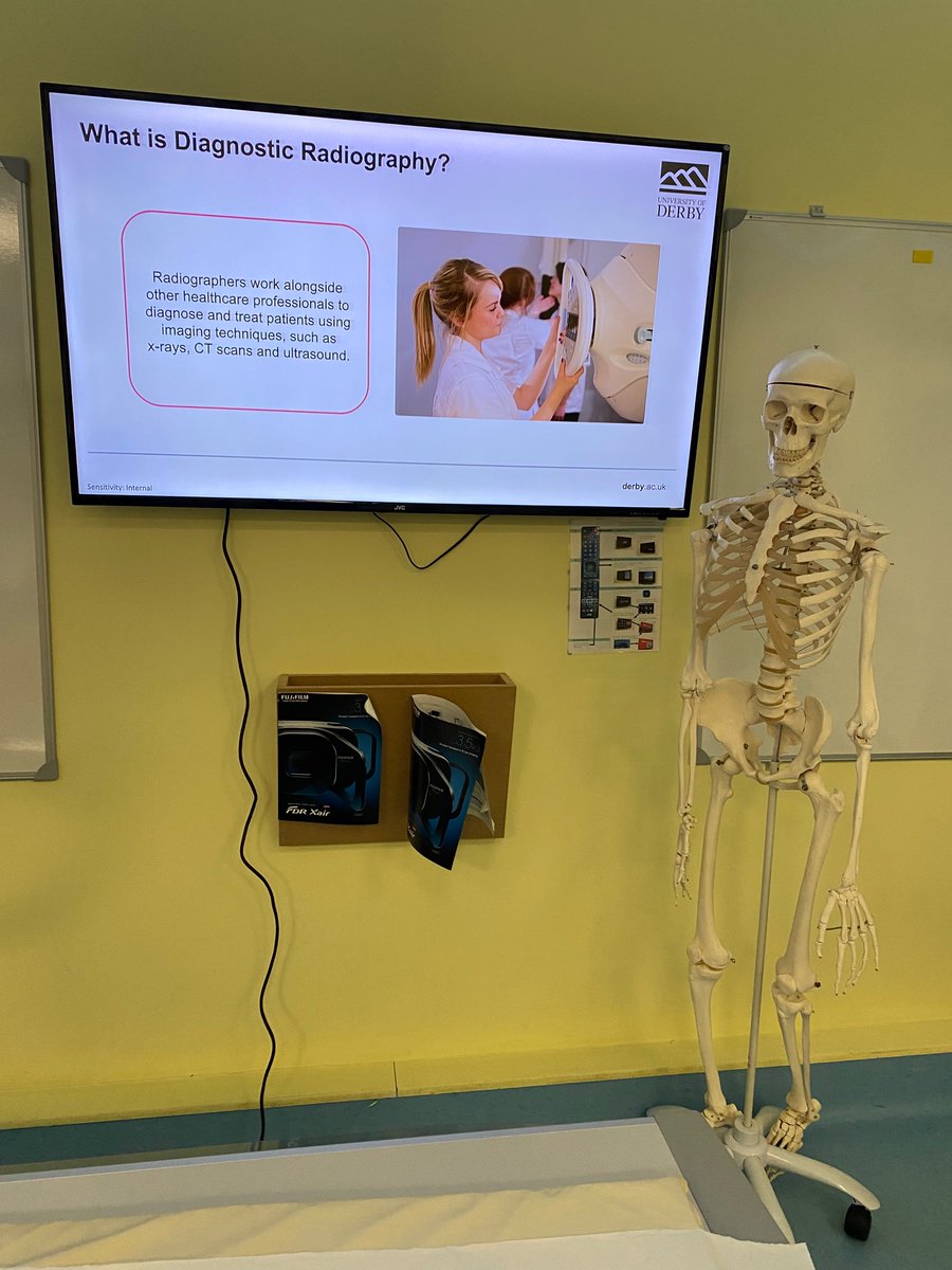 xraydolly's tweet photo. Fancy a career in Diagnostic Radiography? 
Come and see us @DerbyUni open day today! #radiography #AHPs #NHS @UoDDiagnosticI1 https://t.co/n67QAyEiMB