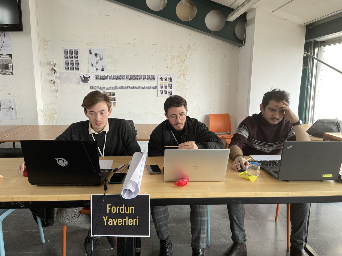 14.UçArı Ulusal Vaka Analizi Yarışması finali ikinci vaka ile devam ediyor! Takımlarımız Arçelik sponsorluğundaki “Sürdürülebilirlik” temalı vakanın çözümü için kıyasıya mücadele ediyor!