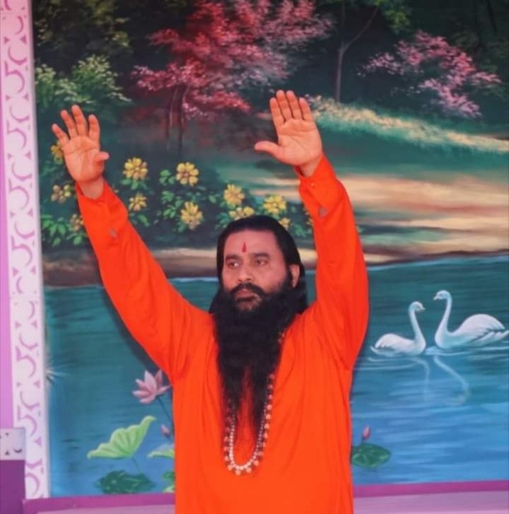 sonam_kurve's tweet photo. एक चेतनावान गुरु का आशीर्वाद प्राप्त करने के लिए निकटता की नहीं, अपितु पात्रता की आवश्यकता होती है...!

#मेरे_गुरुव���.........!

🙏🙏🙏🙏🌺🌺🌺🌺🌺���🚩 https://t.co/DG67Gu7m76