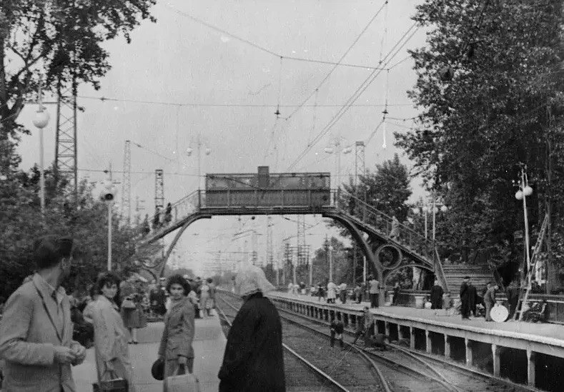 DAKaygorodov's tweet photo. 26 марта - день рождения Химок. 
Не путайте с днём города. Городом Химки стали в 1939 г., объединив несколько сёл. Потом окрестные территории объединились в Химкинский район. А в новейшей истории на месте района и города появилось муниципальное образование городской округ Химки. https://t.co/2PDWn7RJA1