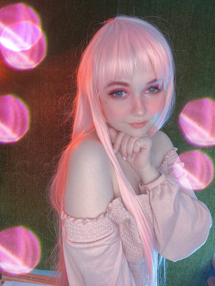 linalavscos's tweet photo. Princess Bubblegum 💕

#クリスマス #cosplaylove #cosplayfamily #cosplayaccount #cosplayph #adventuretime #princessbubblegum https://t.co/Llv56kko0W