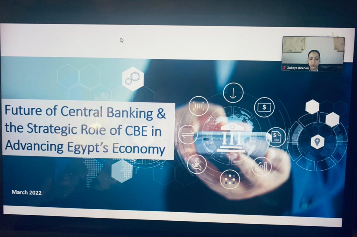 AUCCareerCenter's tweet photo. “Digital Banks are banks who provide banking services through digital channels or platforms using modern technologies “Zakia Ibrahim,Assistant Sub-Governor,CBE #auc_ef #happenningnow https://t.co/wbGoM04XwY