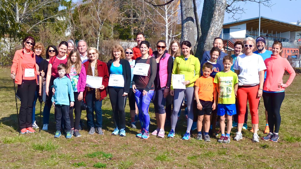 NachbarServus's tweet photo. Trumau: Laufen für Jungbäume / Marktgemeinde Trumau nahm am "Tree Run" der Aktion "Natur im Garten" teil.
#trumau #treerunning #naturimgarten #bäume #setzlinge #lauf
https://t.co/xZBx6gzNLa https://t.co/anaZ2V9M27