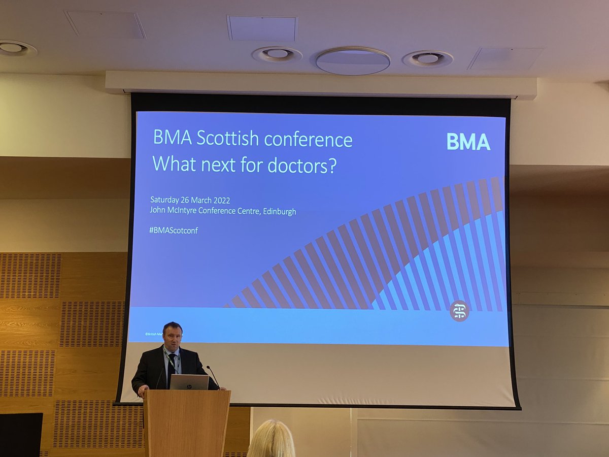 ethicsBot_'s tweet image. Ótimo estar em Edimburgo para a @TheBMA Scottish Conference. Muitos estudantes &amp;amp; médicos que atendem e ouvem sobre pensões, ativismo, bem-estar, inteligência artificial, ética médica &amp;amp; mais
#BMAScotConf