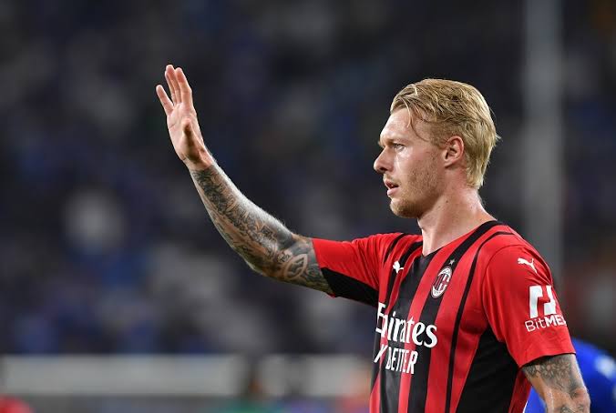 Happy bday Simon Kjær
Born : march 26, 1989 