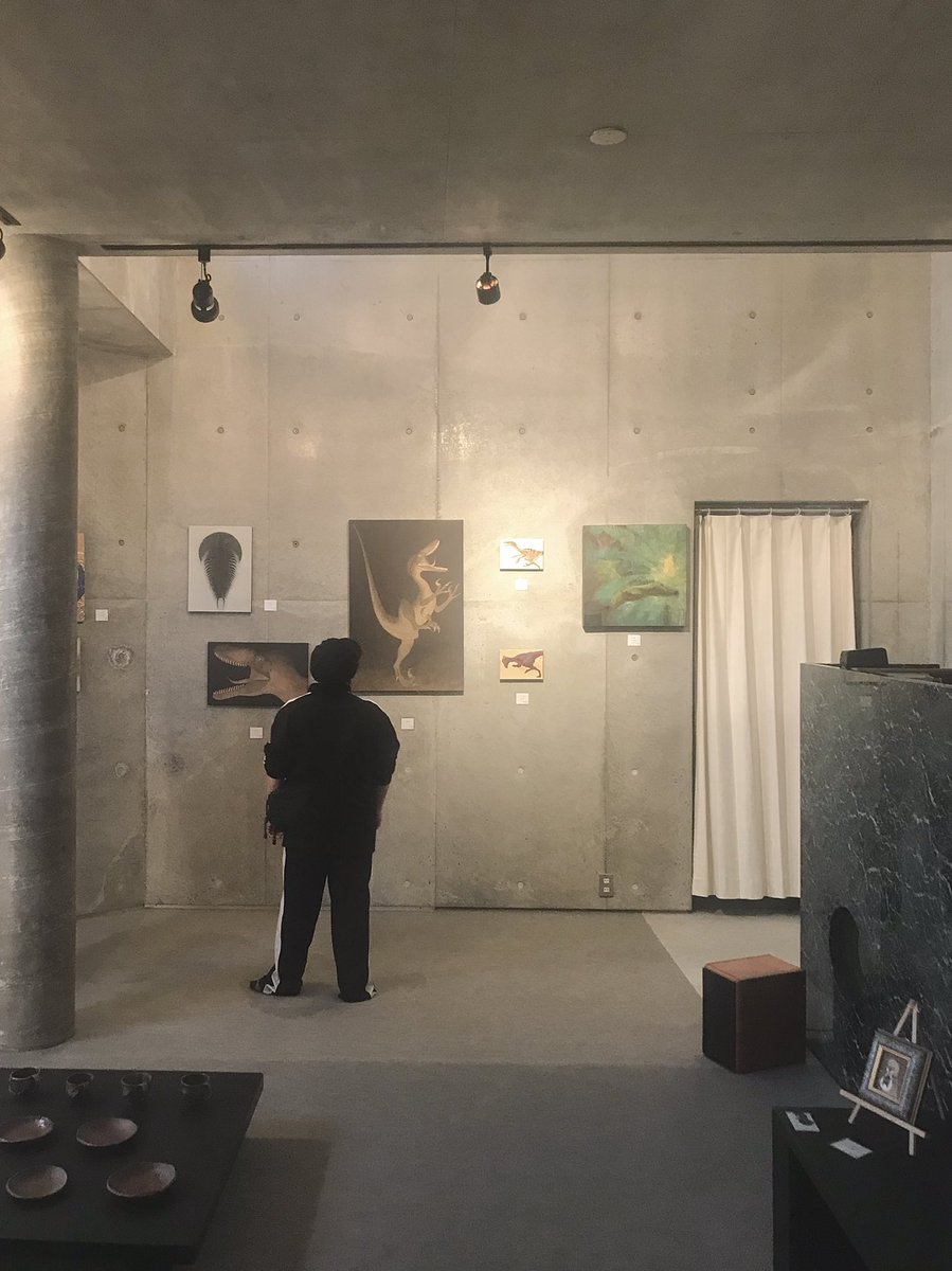 仕事を抜け出して日本画と恐竜展に
かなりゆっくりな時間を過ごした