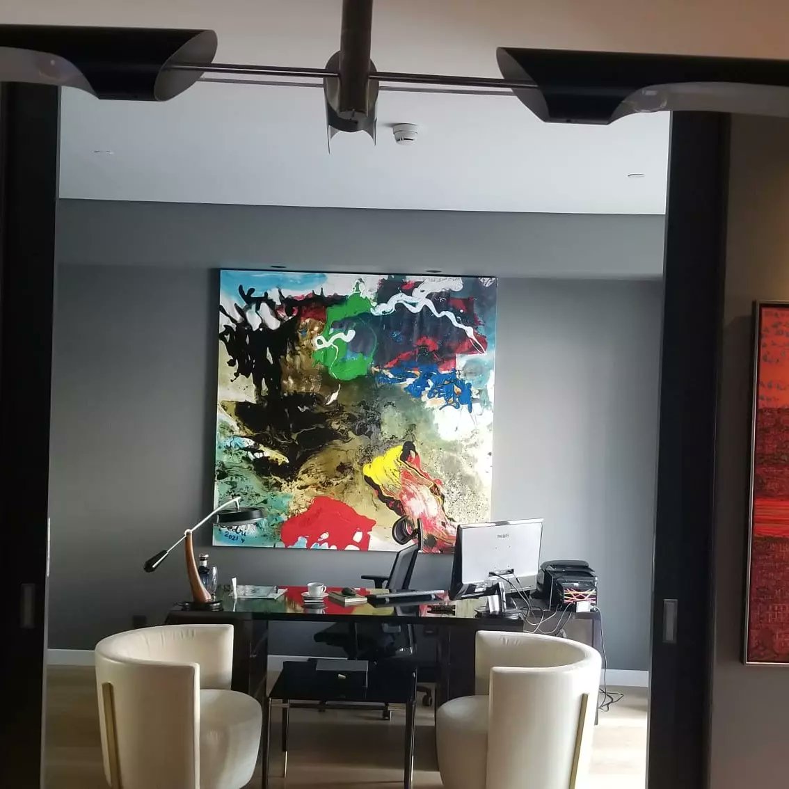 nedimkarasu's tweet photo. Mobilturk Yatirim Ofis Kanyon da acildi ve ayni gun Ateş Karasu aile kolleksiyonumuz ilk sergisini acti 🎊🥂🍾 https://t.co/tDZhKxjLJr