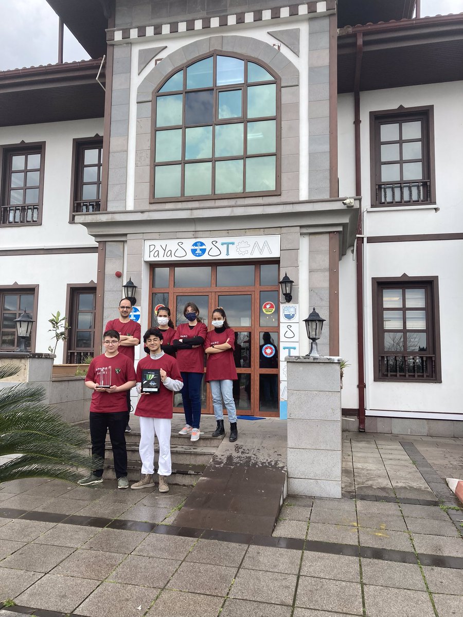 Dünyanın en prestijli robot turnuvası olan FRC - 2022 İstanbul Bosphorus Reginol’a katılan Sparc 5665 takımımız turnuvada Judges Award ödülünü alarak bizleri gururlandırmışlardır.Ödül alan öğrencilerimizi ve mentorlarımızı kutluyoruz
#payasbelediyesi
#frcturkey
#frc2022bosphorus