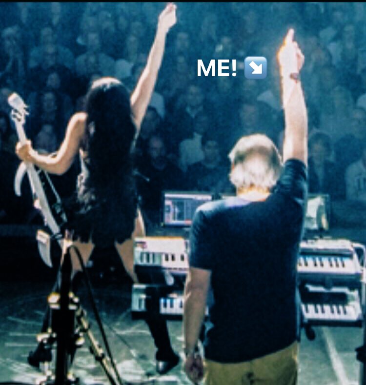 LukeRJMain's tweet photo. Look I’m not going to stand here &amp; claim to have been graced by the touch of a genius but pictures don’t lie… 😂 with added @Tinaguo (because what photo ISN’T improved by her epicness…) Still not over seeing the incredible  @HansZimmerLive 🎼 #HansZimmerLive @HansZimmer https://t.co/BaGevX3h8D