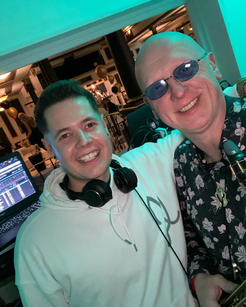 What a great night of celebration for Savannah’s 21st birthday at the @dickensinn. A BIG thank you to Casey for getting in touch, everyone in attendance for dancing, singing and enjoying my sets, and DJ Kieron for providing me with an epic sound. Congratulations Savannah 👍🏼😎🎷