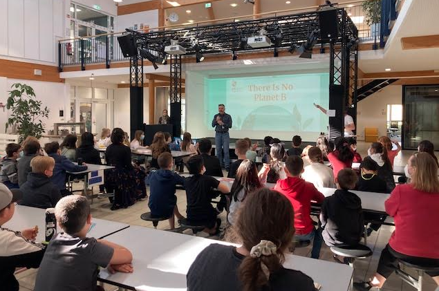 KarissaT10's tweet photo. So awesome seeing @FISChangemakers in action across both campuses @FIS_School yesterday! Amazing work as always by the students and @inspirecitizens! Lovely getting to know @PeterNitschke1 and seeing him in action as well :) https://t.co/upJ9EdJvah