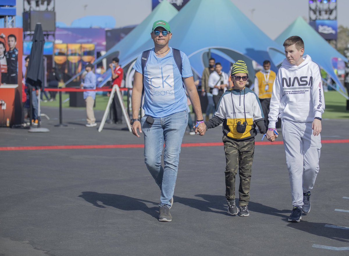 #فورمولا1_في_السعودية .. سعادة ولحظات للذكرى 📸🤩

#نسابق_المستقبل 🇸🇦