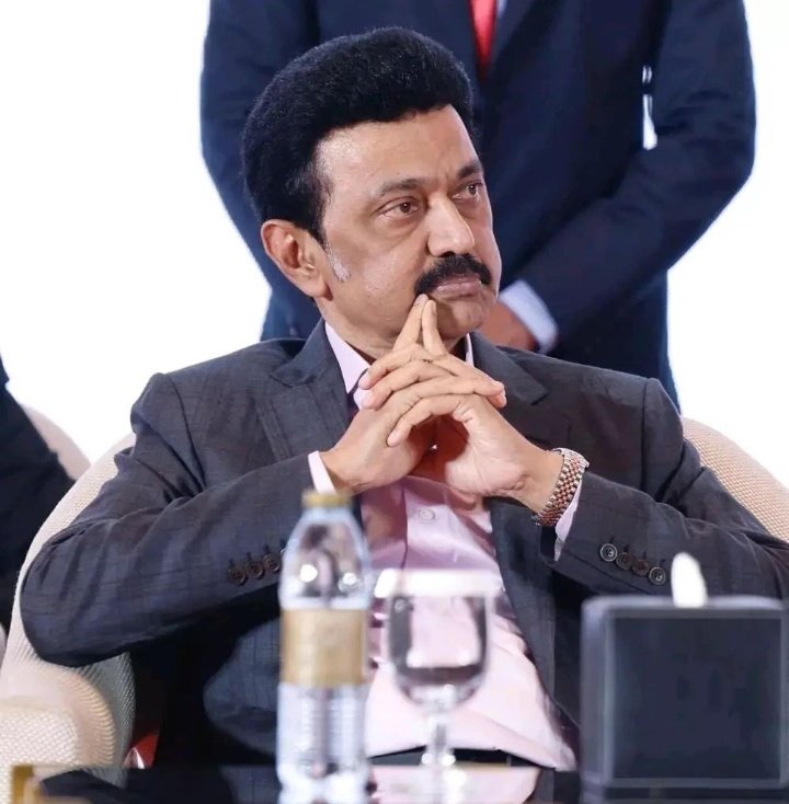 kavin9966's tweet photo. மக்களின் முதல்வர் எங்களின் தளபதி...

 🖤❤️🌄

@mk Stalin 🔥✨

#dmk #dravidian #periyar  #anna #kalaignar #mkstalin  #india #southindia #dmk4life #dmkyouthwing #stalinani #stalinthaanvaraaruvidiyaltaraporaararu #dmkblood #dmkbloods #udhayanidhi #udhayanidhistalin https://t.co/7D3PTOP6Vw