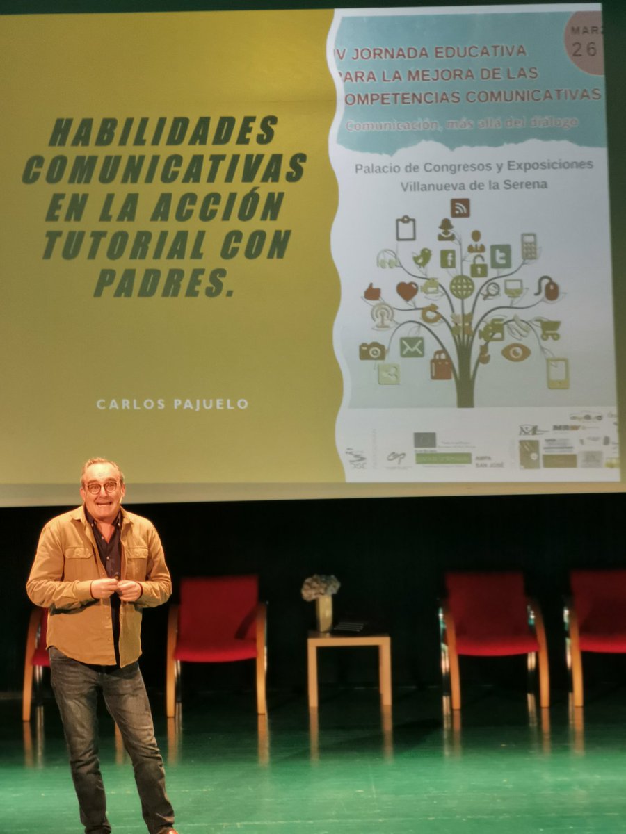 ilumi82's tweet photo. “Me importa tu hij@", el punto de partida clave para poder comunicarnos con las familias de nuestro alumnado que nos ha regalado @carlospajuelo  #IVJornadaCompetenciasComunicativas https://t.co/8VyN7VJsuK
