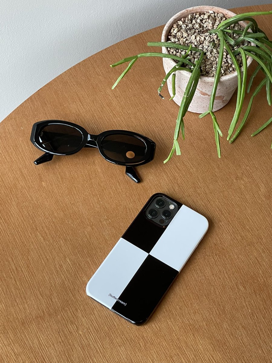 butter_cream_'s tweet photo. Rt) 2분께 아래의 케이스를 보내드립니다

GRID phone case

버터크림 웹사이트에서
주문 가능합니다✨

⬇️⬇️⬇️

https://t.co/SmI0W4zcv9

💙💚🖤 https://t.co/oG0zNPXU0j