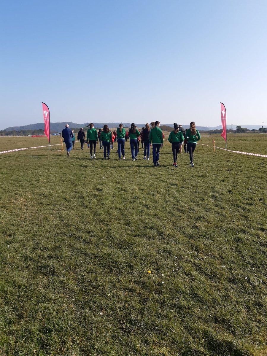 USSAA1967's tweet photo. Race day at the SIAB Cross Country Championships in Wales. Great weather and fabulous course. Good luck team Ireland, especially our own Ulster athletes🏃🏼‍♀️🏃‍♂️ @irishathletics @AthleticsNI https://t.co/rr5HrBS1mW