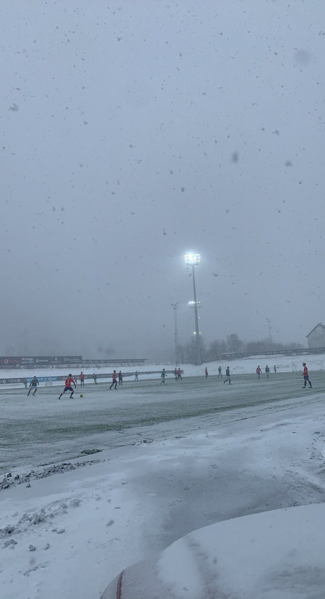 Treningskamp i Tromsø. TUIL - Fløya.  Kanskje på tide med en storhall